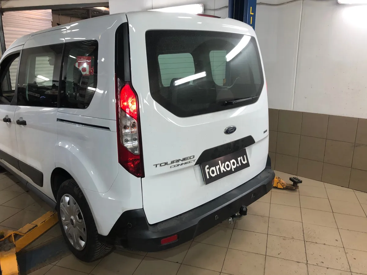Фаркоп Galia для Ford Tourneo Connect 2014-2022 F129A в Рязань