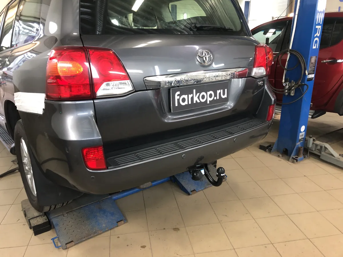 Фаркоп Baltex для Toyota Land Cruiser J200 2007-2021 249485 в Рязань
