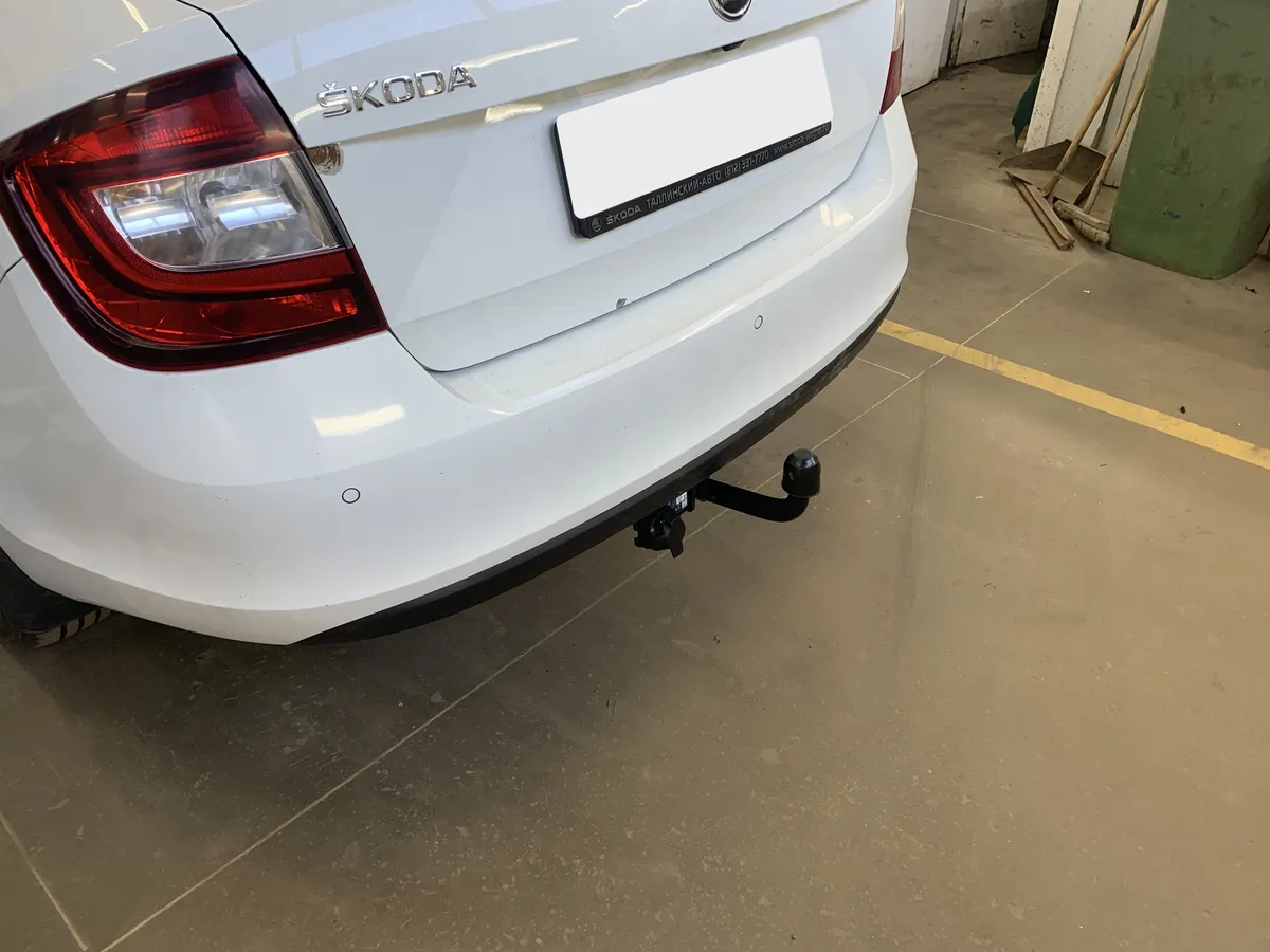Фаркоп Berg для Skoda Rapid 2014-2020 F.5112.001 в Рязань