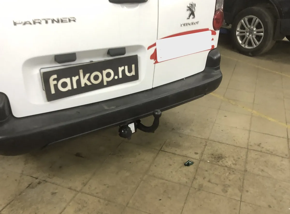 Фаркоп Steinhof для Peugeot Partner 2008-, (L2) C-015 в Рязань