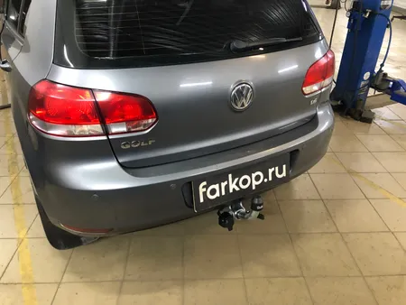 Фаркоп Galia для Volkswagen Golf 2008-2013 A038C в Рязань