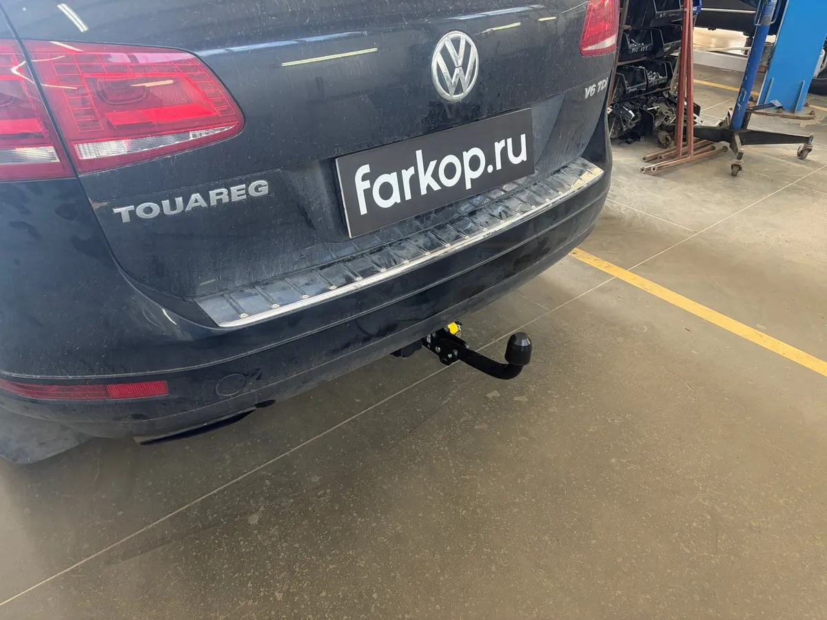 Фаркоп Berg для Volkswagen Touareg 2010-2018 F.5813.003 в Рязань