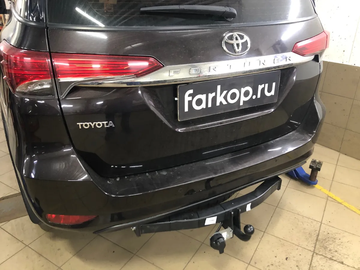 Фаркоп Трейлер для Toyota Fortuner 2017- Арт. 7870 7870 в Рязань Фаркоп Трейлер для Toyota Fortuner 2017- Арт. 7870 7870 в Рязань