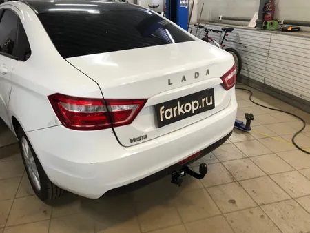 Фаркоп Berg для Lada Vesta (вкл. Cross) 2015-2022 Арт. F.6012.003 F.6012.003 в Рязань