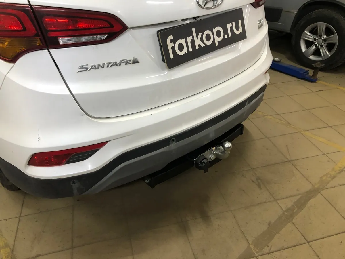 Фаркоп Лидер Плюс для Hyundai Santa Fe 2012-2018 H224-F в Рязань Фаркоп Лидер Плюс для Hyundai Santa Fe 2012-2018 H224-F в Рязань