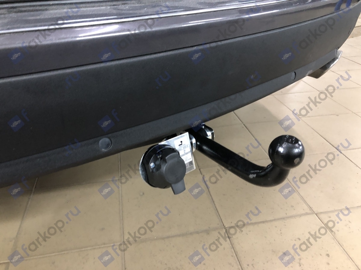Установили фаркоп Лидер Плюс для Volkswagen Touareg 2008 г.в.