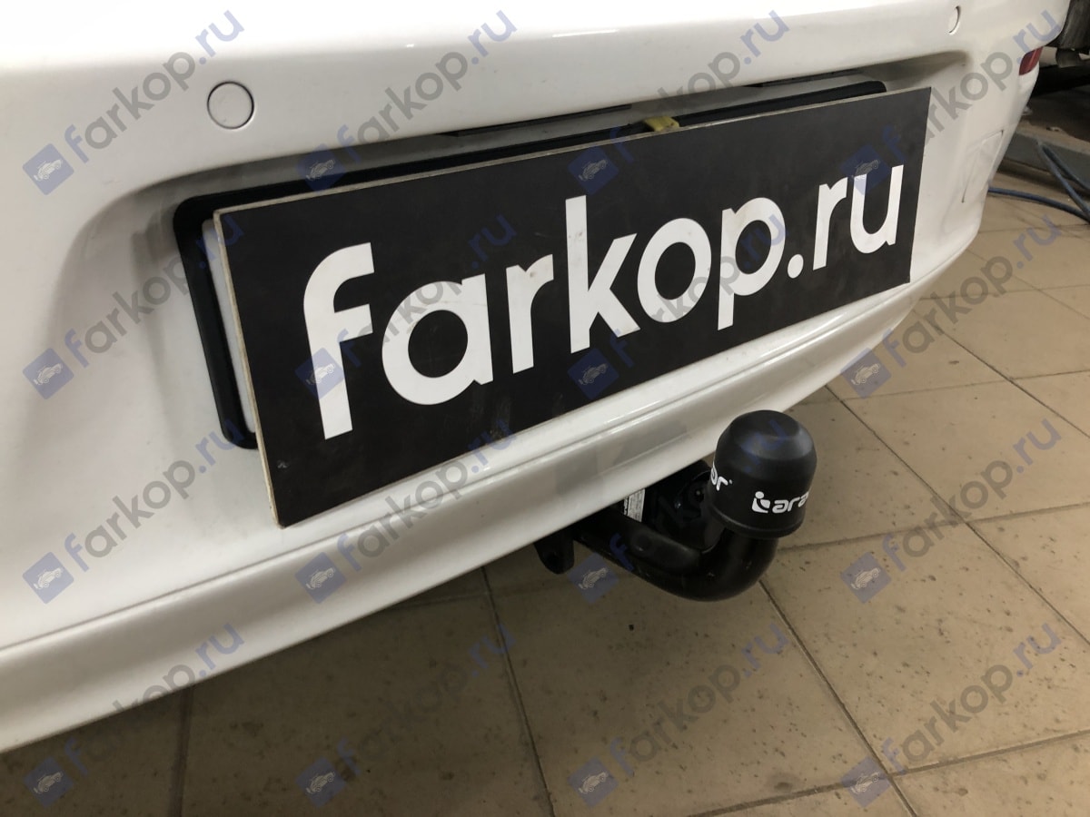 Установили фаркоп Aragon для BMW 1 серия 2017 г.в.