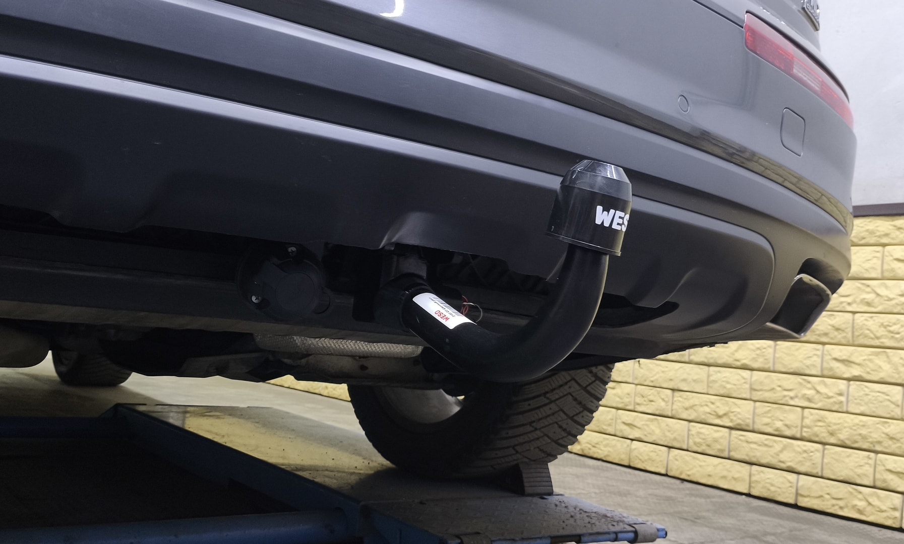 Установили фаркоп Oris для Audi Q7 2015-2020 г. выпуска Установили фаркоп Oris для Audi Q7 2015-2020 г. выпуска